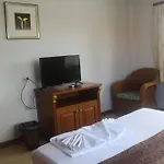 โรงแรม House- Sha Extra 3*