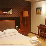 โรงแรม House- Sha Extra