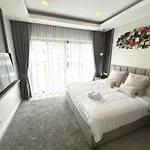 Zensiri Stylish Brand New Pool Villa