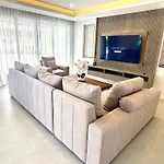 Zensiri Stylish Brand New Pool Villa