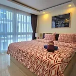 อพาร์ทเม้น Grand Avenue By Fantasea