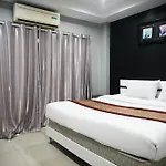 Golden Star 3*