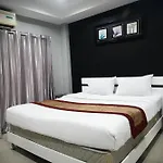 Golden Star Pattaya