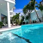 Nebuland Luxury Pool Walking Street * Pattaya