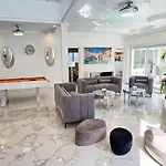 วิลล่า Nebuland Luxury Pool Walking Street Pattaya