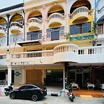 Jomstay Hostel