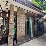 K2 Xanadu Pool Resort 4*