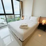 Cozy Ocean Hideaway 400M To Beach & Fast Wi-Fi อพาร์ทเม้น Pattaya