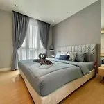 Apartment With Waterpark Pattaya