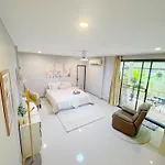 Sun And Moon House Villa