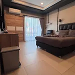 โรงแรม Cloud9 Reloaded