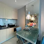 Apartment With Waterpark Pattaya