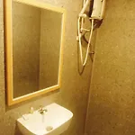 Uno Hotel *