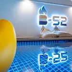 B52 Pool Villa *