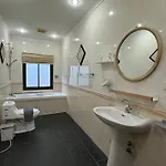 B52 Pool Villa Pattaya