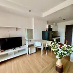 Supalai Sea View Luxury Room