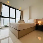 อพาร์ทเม้น Cozy Ocean Hideaway 400M To Beach & Fast Wi-Fi *