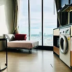 Edge By Yoyo Apartment *