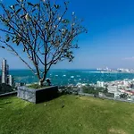 อพาร์ทเม้น Sea View 2br High Floor Unixx *