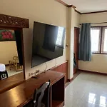 Lewiinski's 3* Pattaya