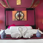 Leprive โรงแรม