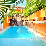 Hideland Luxury Pool Walking Street * Pattaya