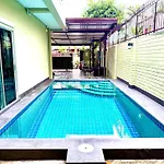 วิลล่า Warisa Happy Pool Near Pattaya