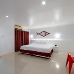 Hotel Arawana Express North 3*
