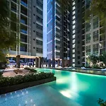 Excellent Location - Condo Infinity Pool Pattaya