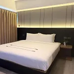X โรงแรม