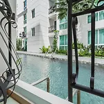 Olympus Garden By Tulipstays อพาร์ทเม้น