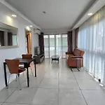 Tropical Garden A Pratumnak Soi 4-5 *