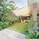 Sun And Moon House * Pattaya