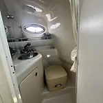 частная яхта и эксклюзивные приватные туры по островам в паттайе Botel