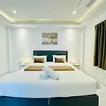 129 Wongamart Villa Pattaya