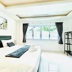 Villa 129 Wongamart Pattaya