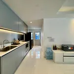 129 Wongamart Pattaya