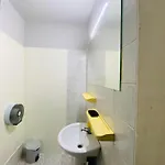 Hostel Jomstay *