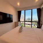 Cozy Beach & Pra Tamnak Condo Pattaya