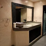 Spacious 65sqm Luxury Loft Type 101b อพาร์ทเม้น *