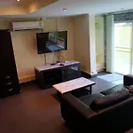 Spacious 65sqm Luxury Loft Type 101b อพาร์ทเม้น