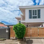 G Sunflowe Pool Villa Central