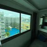 Famous With Pool Apartment Pattaya