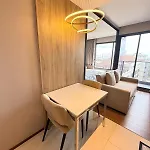 Apartment Sea View Near & Night Market