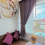 Vareena Palace Pattaya