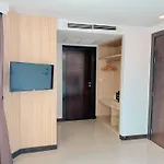 Vareena Palace Pattaya