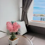 Hotel Vareena Palace