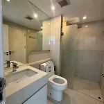 อพาร์ทเม้น Modern 1br Near Soi Bukouw