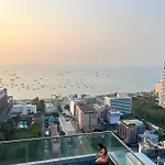 The Base Sea View Residence Pattaya