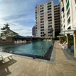 9 Karat Condo By Psr